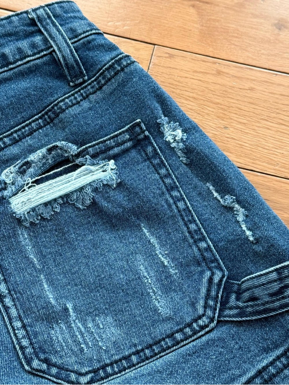 Dark Wash High Rise Shorts - Picture 5 of 5